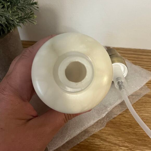 NEW Labrazel Alisa Cream Alabaster Soap Dispenser Burnished Brass Italy - Picture 11 of 12